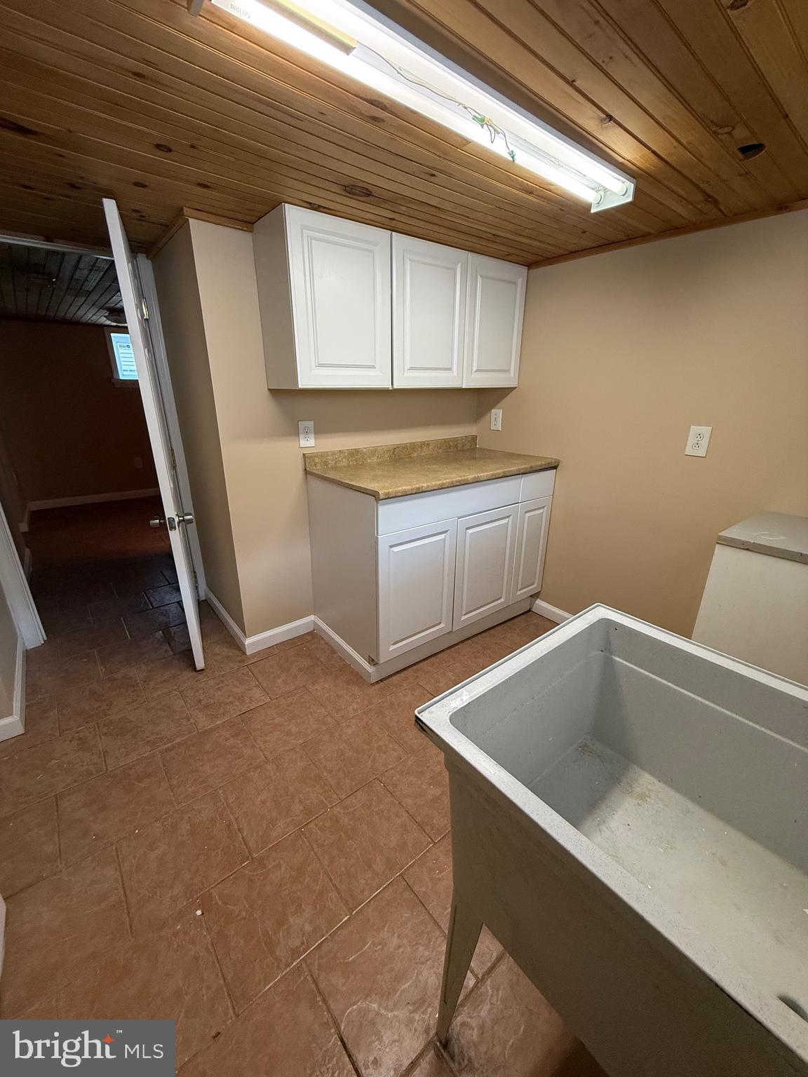 232 South Highland Road Springfield, PA 19064 - Photo 39 of 58 Laundry room