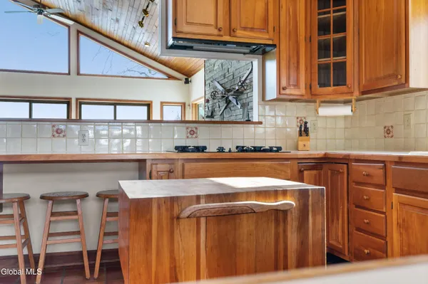 $795,000 | 54 Hillcrest Drive, Berne, NY 12059