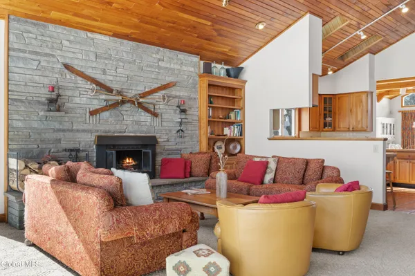 $795,000 | 54 Hillcrest Drive, Berne, NY 12059