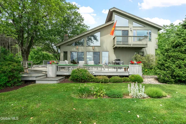 $795,000 | 54 Hillcrest Drive, Berne, NY 12059