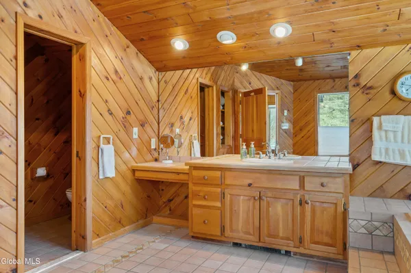 $795,000 | 54 Hillcrest Drive, Berne, NY 12059