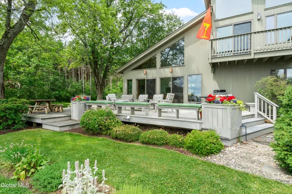 $795,000 | 54 Hillcrest Drive, Berne, NY 12059