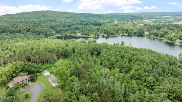 $795,000 | 54 Hillcrest Drive, Berne, NY 12059