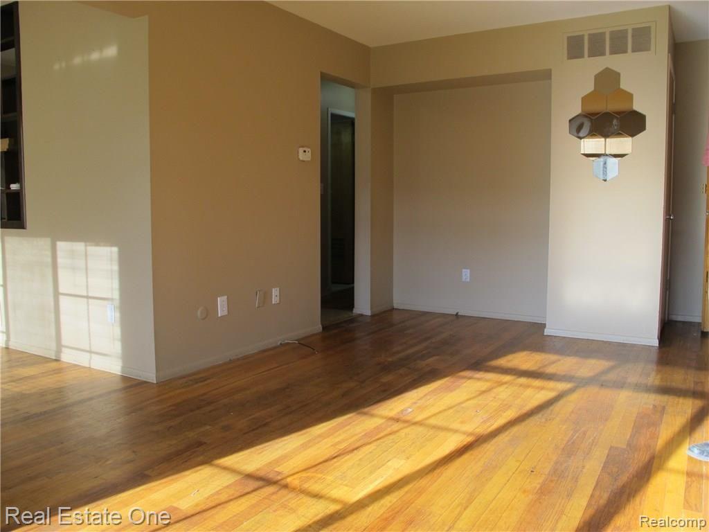 29534 Hoover Road, Unit 78 Warren, MI 48093 - Photo 12 of 17