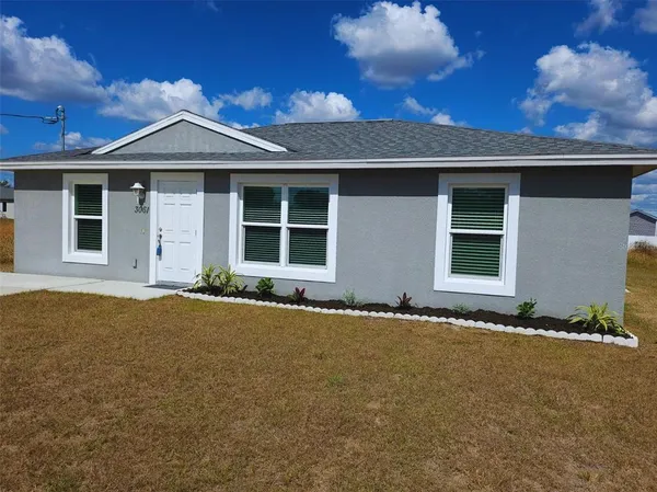$235,900 | 3061 Adcock Drive, LaBelle, FL 33935