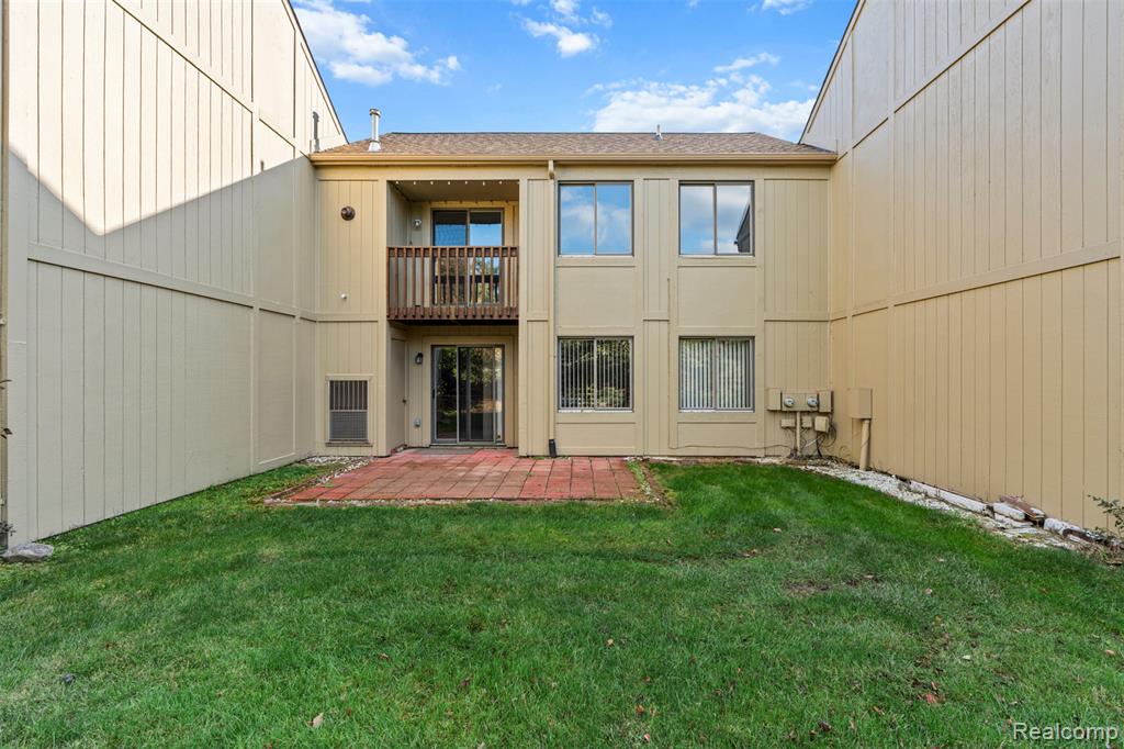2289 Rochelle Park Drive Rochester Hills, MI 48309 - Photo 23 of 39