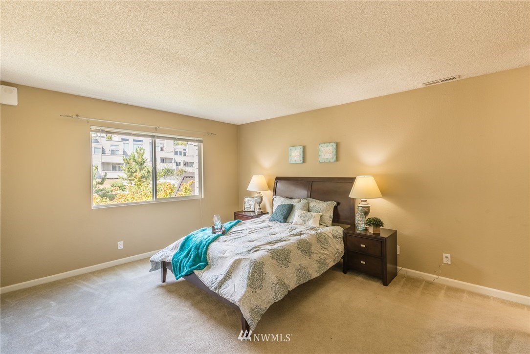 7447 Old Redmond Road, Unit 319 Redmond, WA 98052 - Photo 12 of 14