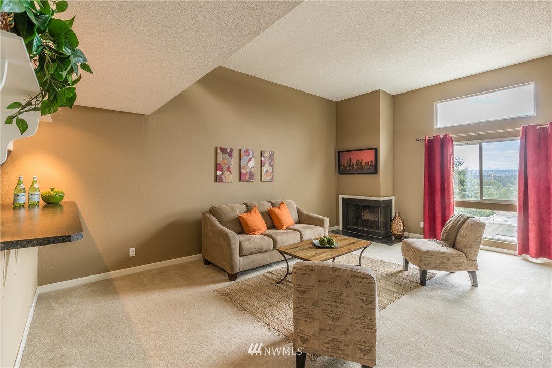 7447 Old Redmond Road, Unit 319 Redmond, WA 98052 - Photo 3 of 14