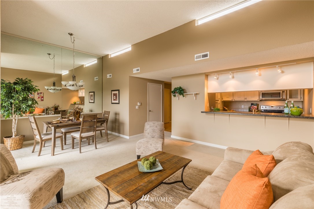 7447 Old Redmond Road, Unit 319 Redmond, WA 98052 - Photo 5 of 14