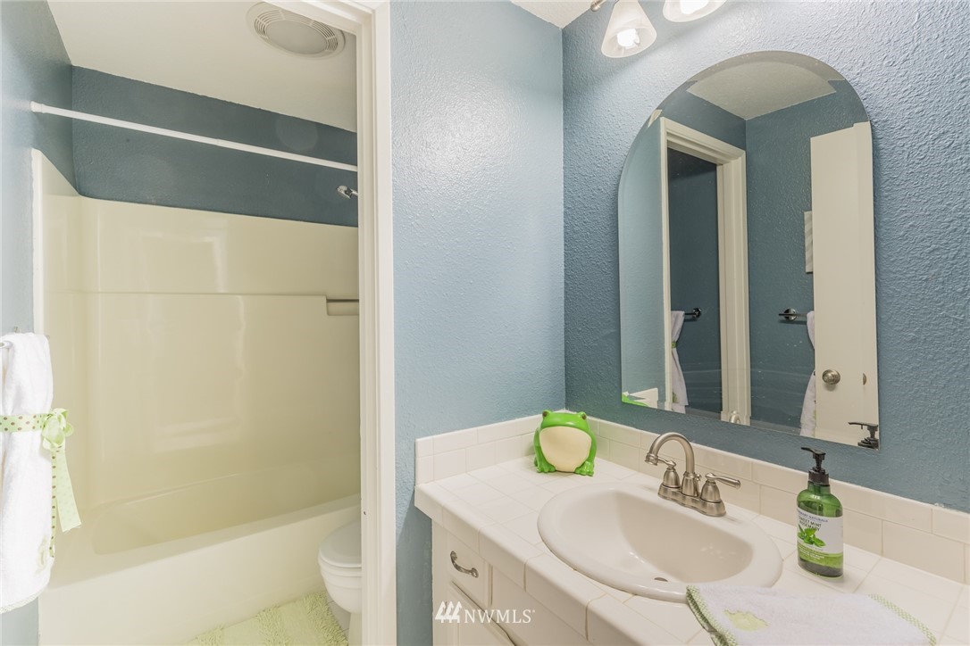 7447 Old Redmond Road, Unit 319 Redmond, WA 98052 - Photo 10 of 14