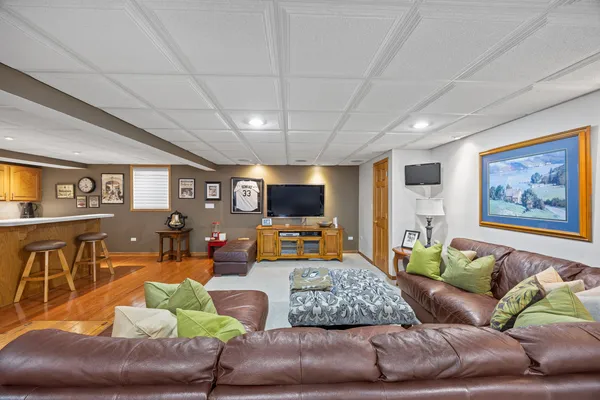 $895,000 | 17131 Warbler Lane, Orland Park, IL 60467