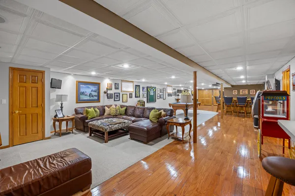 $895,000 | 17131 Warbler Lane, Orland Park, IL 60467