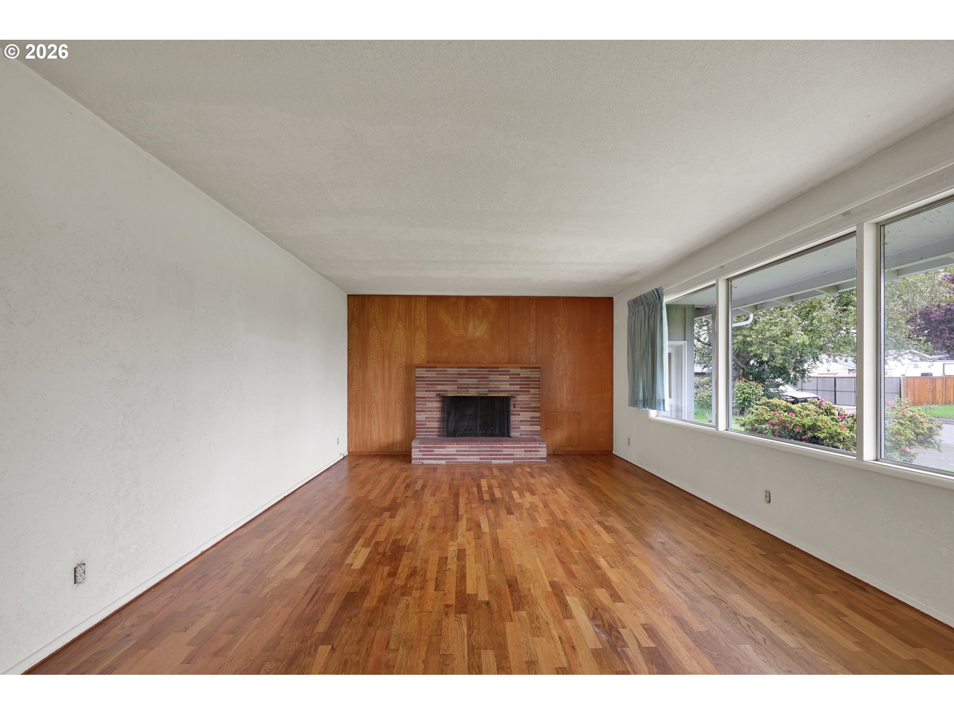 526 Archie Street Eugene, OR 97402 - Photo 2 of 34