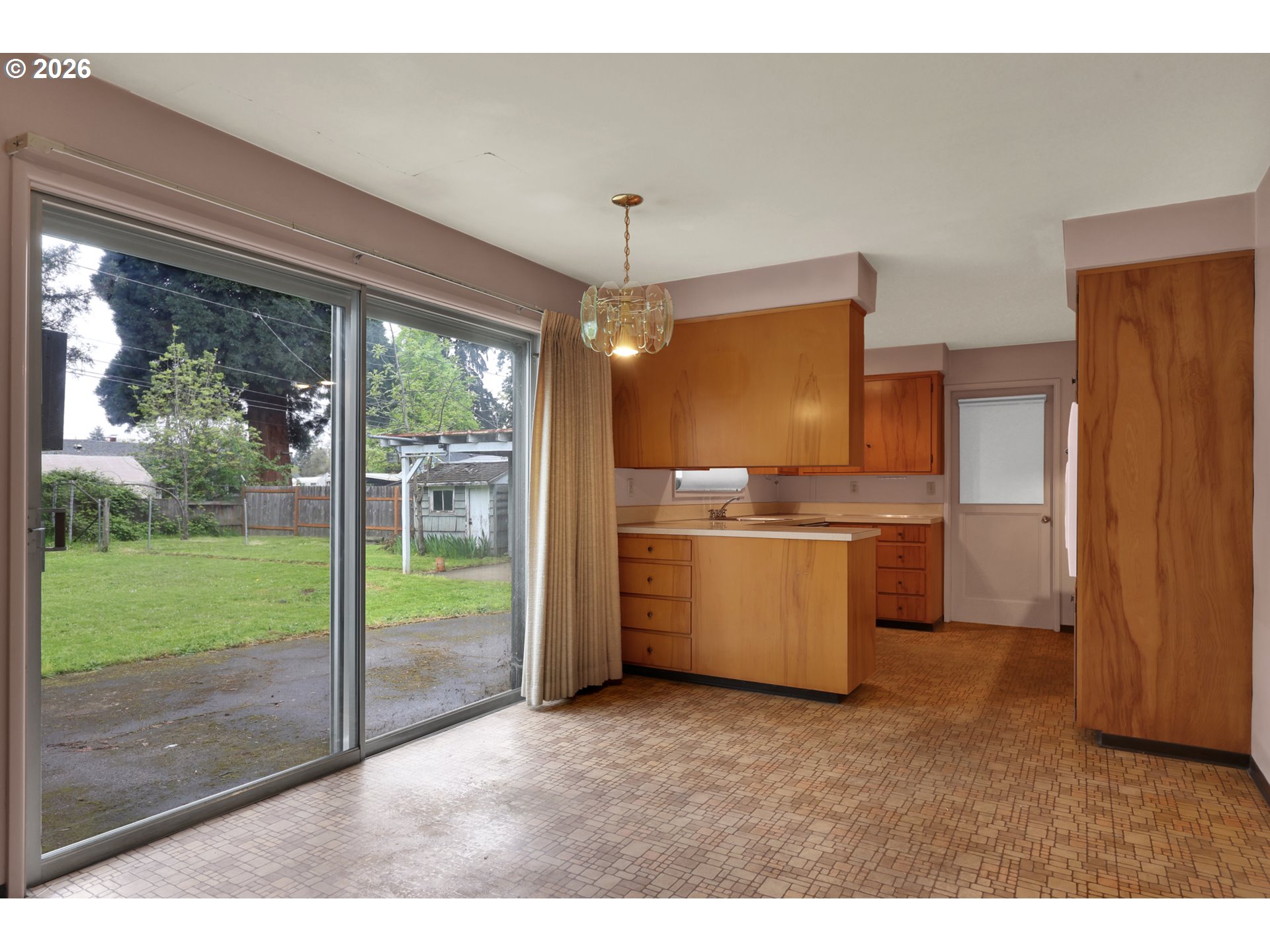 526 Archie Street Eugene, OR 97402 - Photo 9 of 34