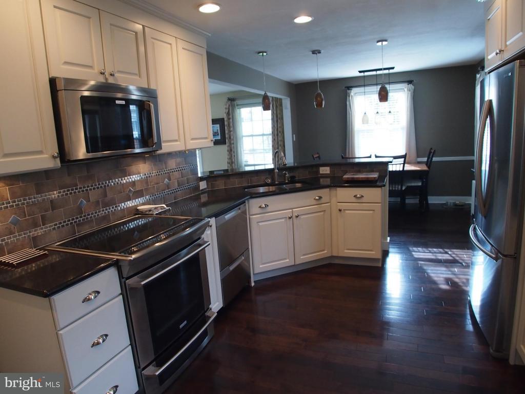 506 Pleasure Road Lancaster, PA 17601 - Photo 8 of 17 Gallery Image 8