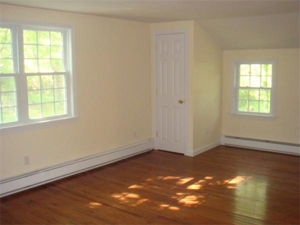 7 Shagbark Road Sandwich, MA 02644 - Photo 9 of 10 Gallery Image 9