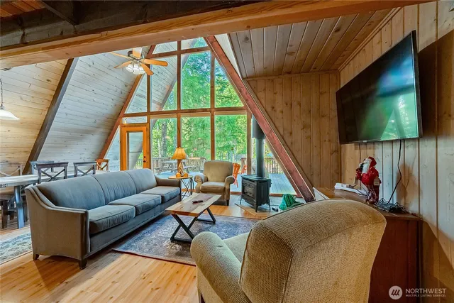 $790,000 | 171 Timberline Drive, Packwood, WA 98361