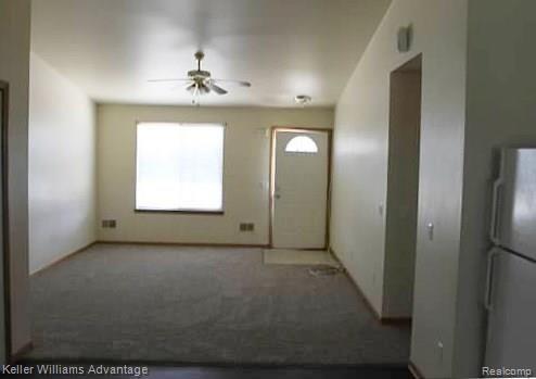 25817 Schoenherr Road Warren, MI 48089 - Photo 8 of 14 Living Room 2.jpg