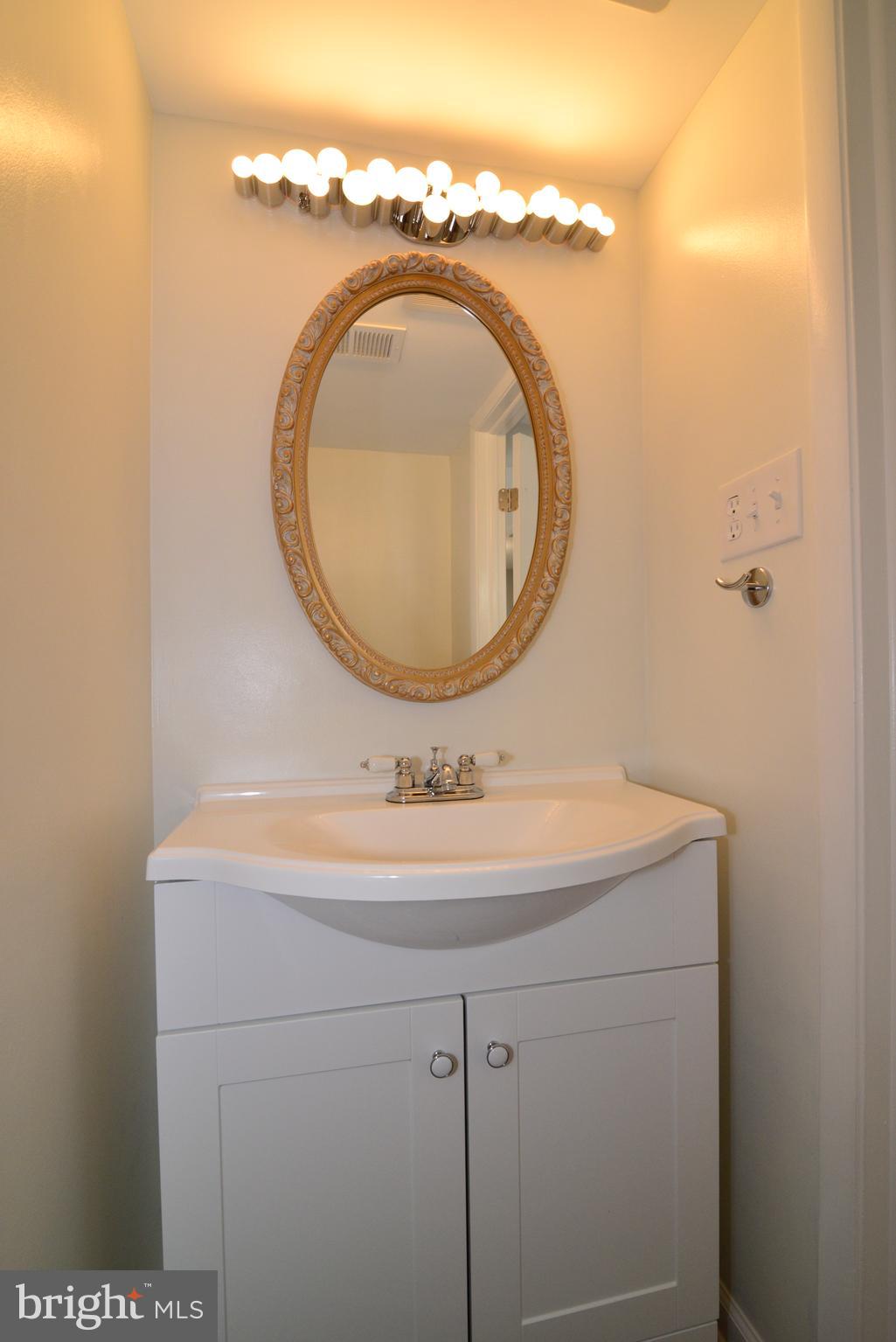 8345 Bark Tree Court Springfield, VA 22153 - Photo 15 of 26
