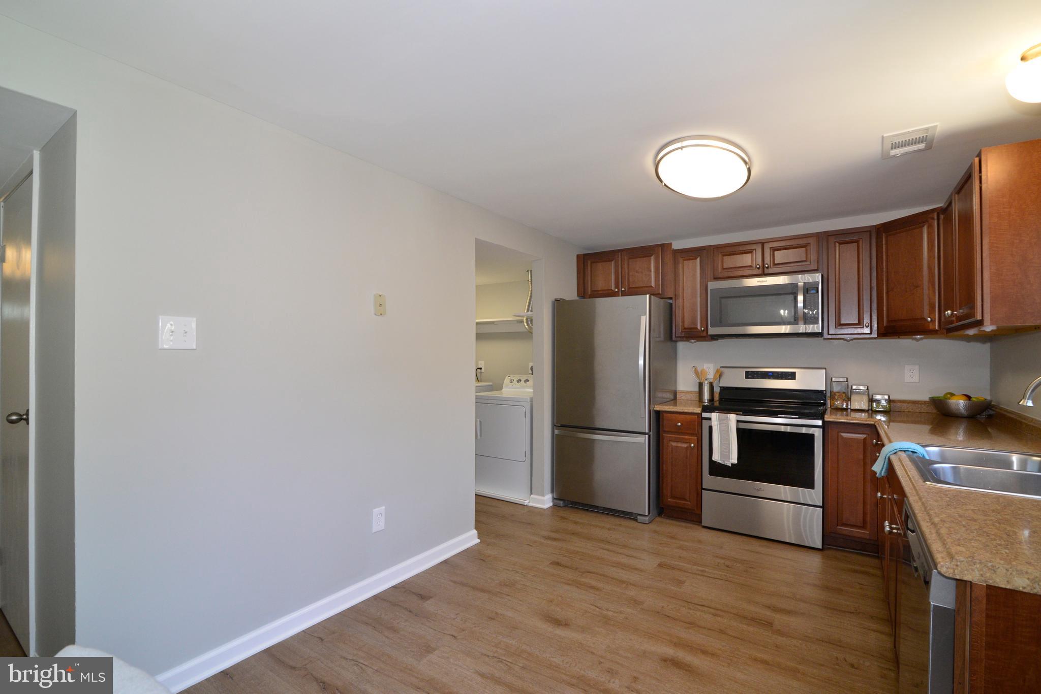 8345 Bark Tree Court Springfield, VA 22153 - Photo 8 of 26