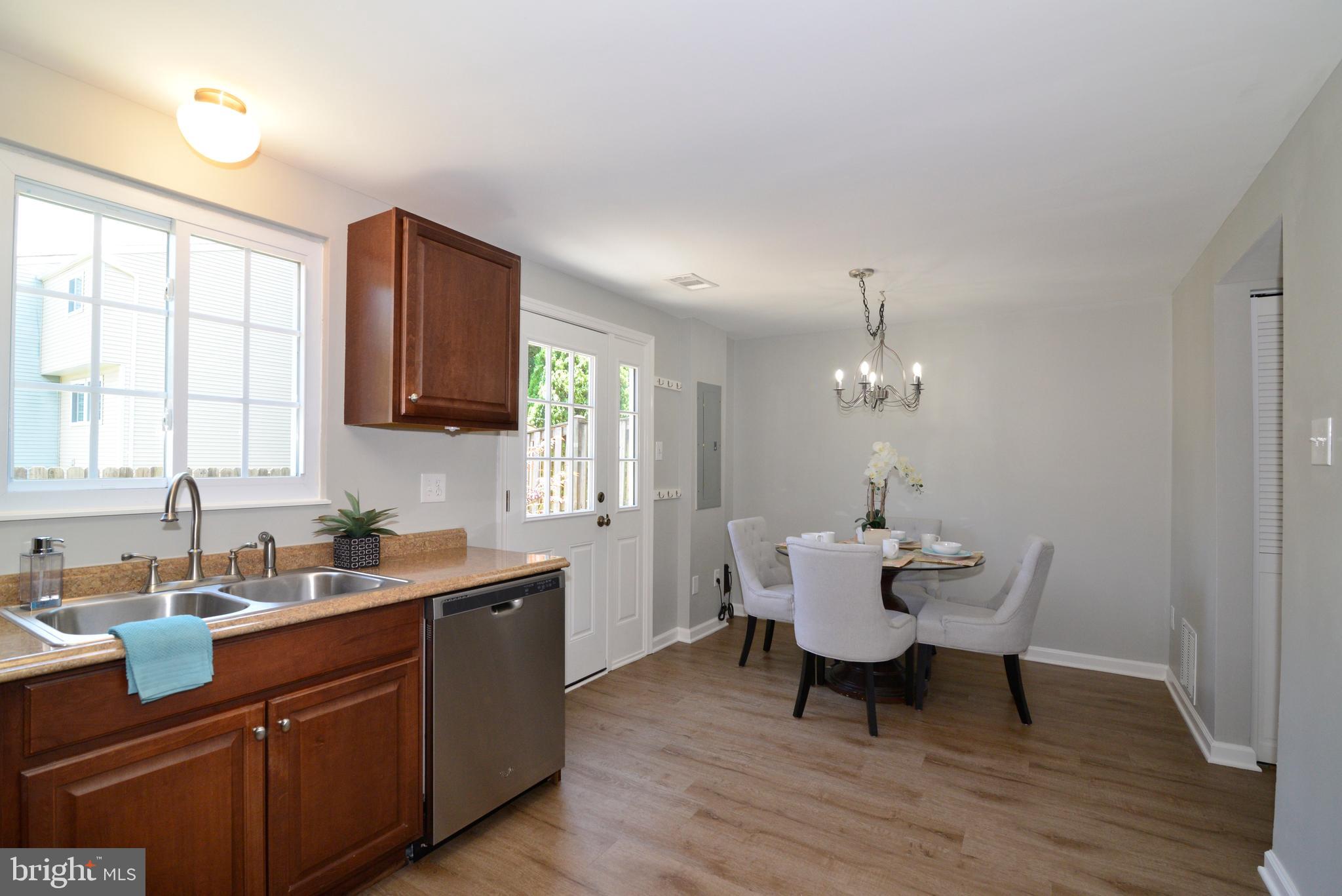 8345 Bark Tree Court Springfield, VA 22153 - Photo 10 of 26