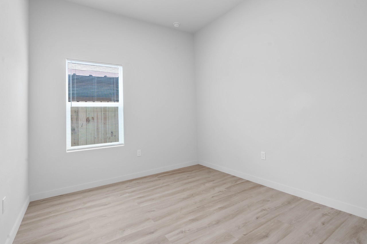 9725 Kerr Street, Unit A Houston, TX 77029 - Photo 29 of 34