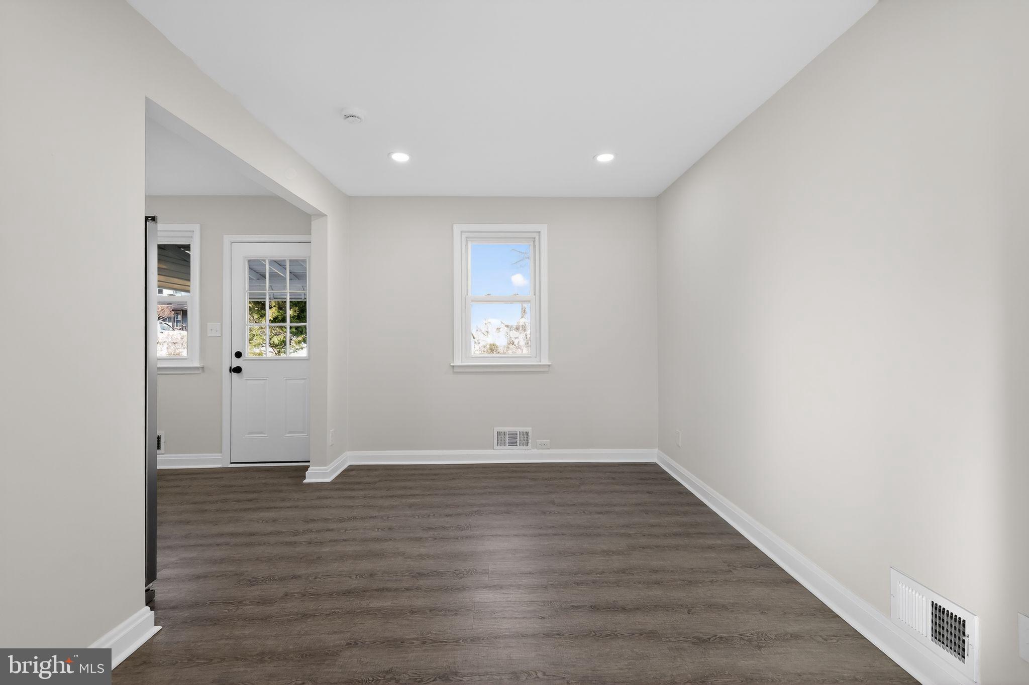 7908 Underhill Road Baltimore, MD 21237 - Photo 4 of 30 Beautiful LVF