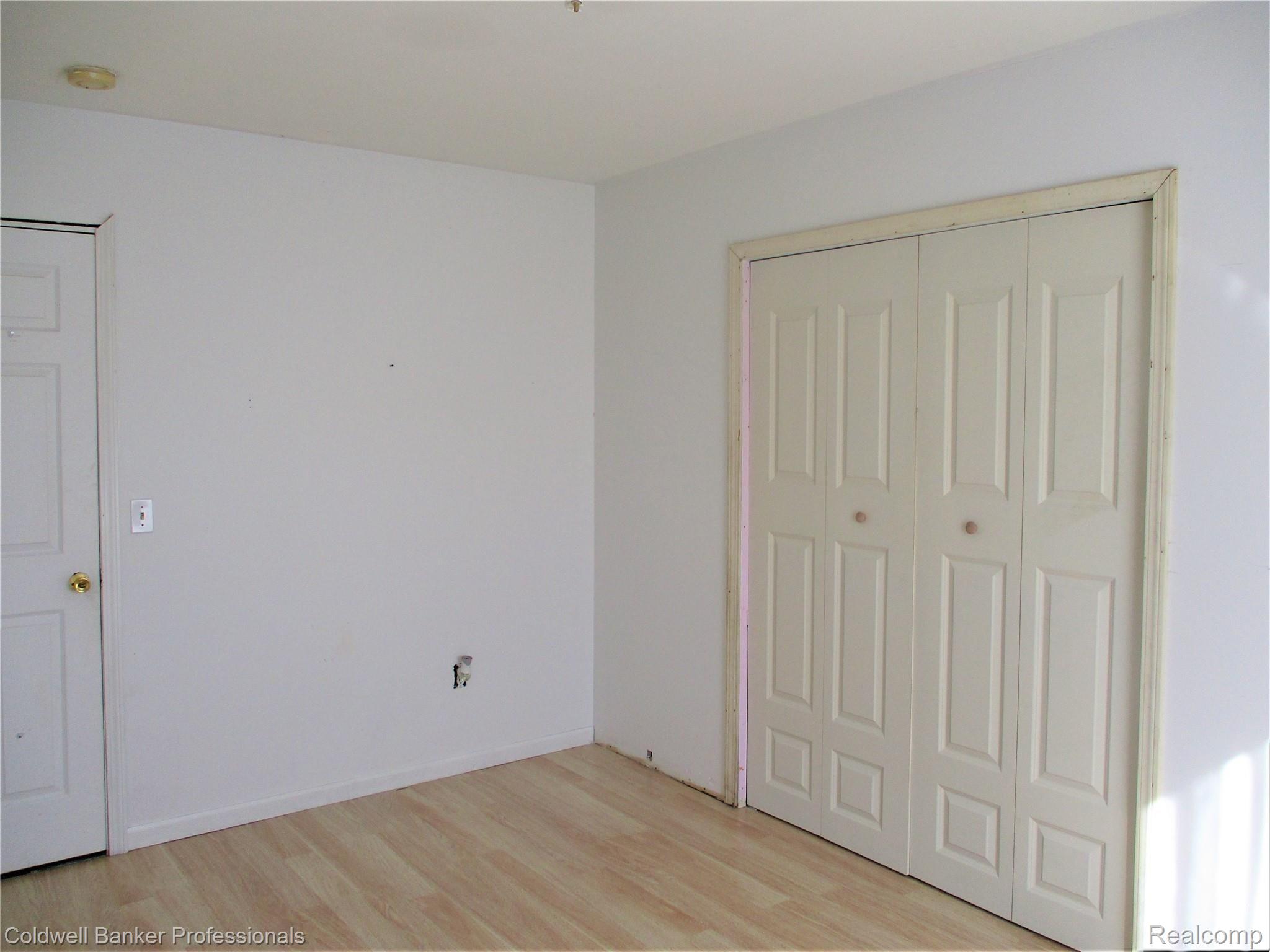 8818 Irish Road Millington, MI 48746 - Photo 17 of 27 Bedroom 2.JPG