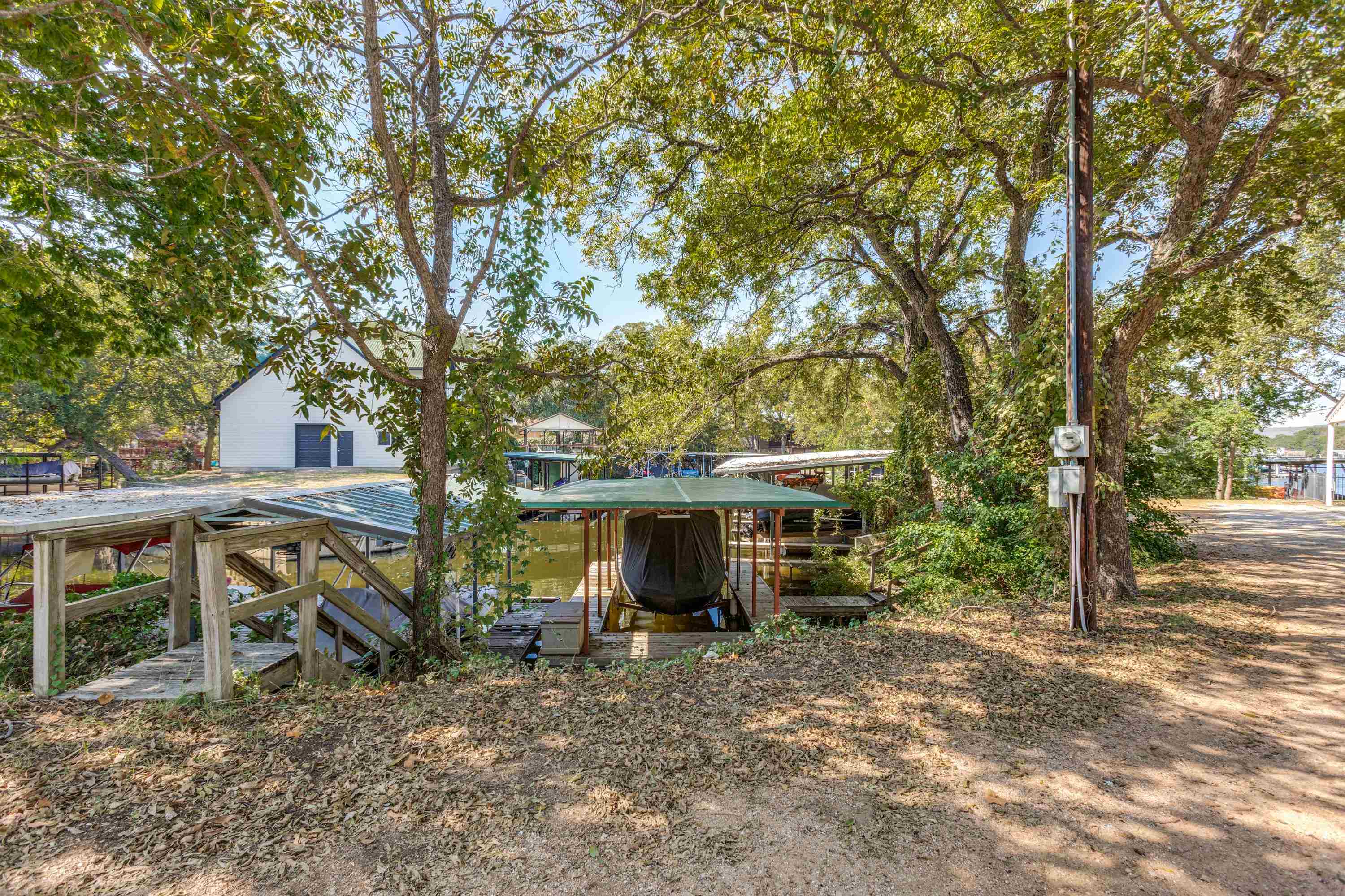 301 Riverside Drive Kingsland, TX 78639 - Photo 36 of 40 Boat slip is located in the homeowners park