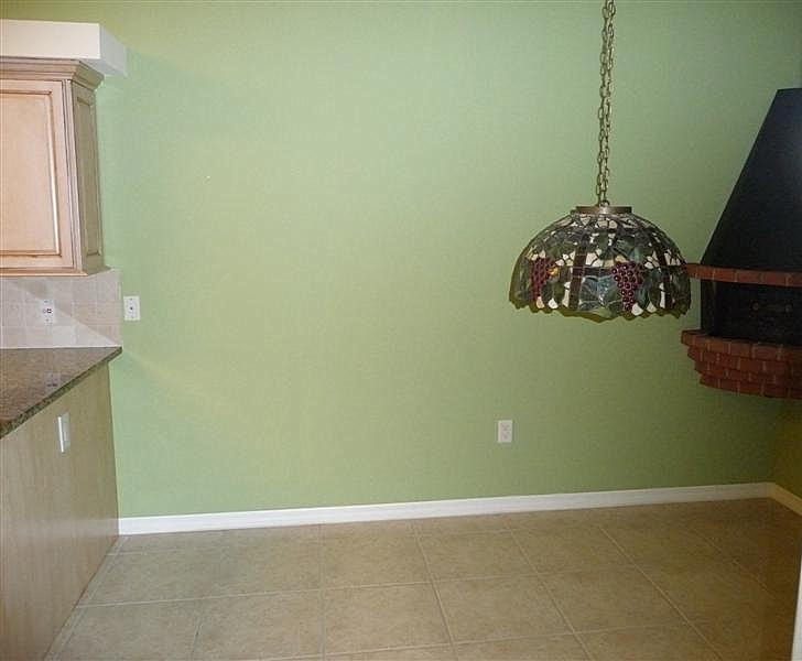 370 Golfview Road, Unit 701 North Palm Beach, FL 33408 - Photo 17 of 17 Breakfast nook