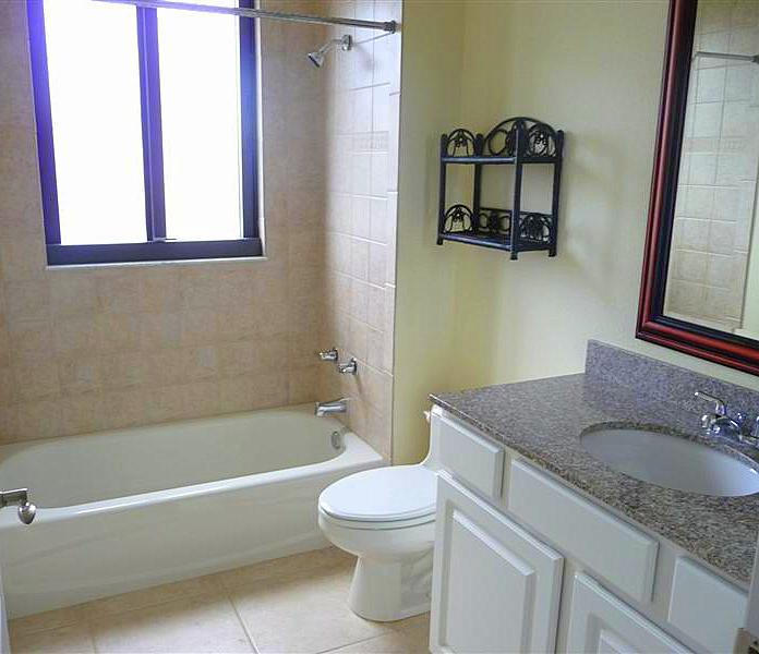 370 Golfview Road, Unit 701 North Palm Beach, FL 33408 - Photo 5 of 17 2nd bathroom