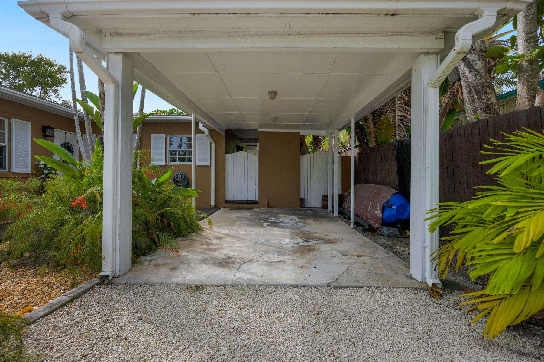 1510 18th Street Key West, FL 33040 - Photo 32 of 36 Carport