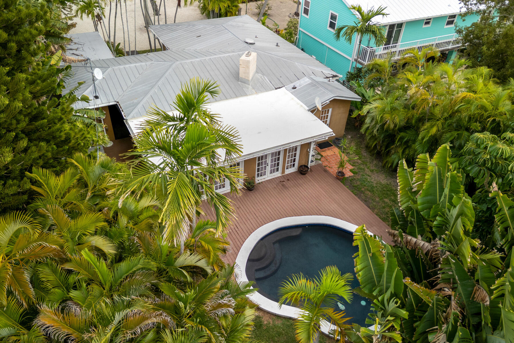 1510 18th Street Key West, FL 33040 - Photo 35 of 36 Backyard