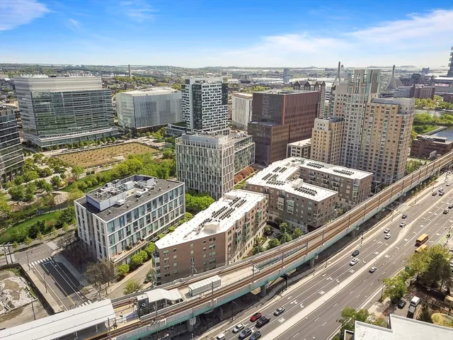 $735,000 | 2 Earhart Street, Unit 424, Cambridge, MA 02141