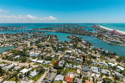 $739,500 | 302 41st Avenue, St. Pete Beach, FL 33706