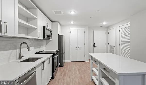$2,780 | 3990 Upton Street Northwest, Unit 1BPARC6121, Washington, DC 20016