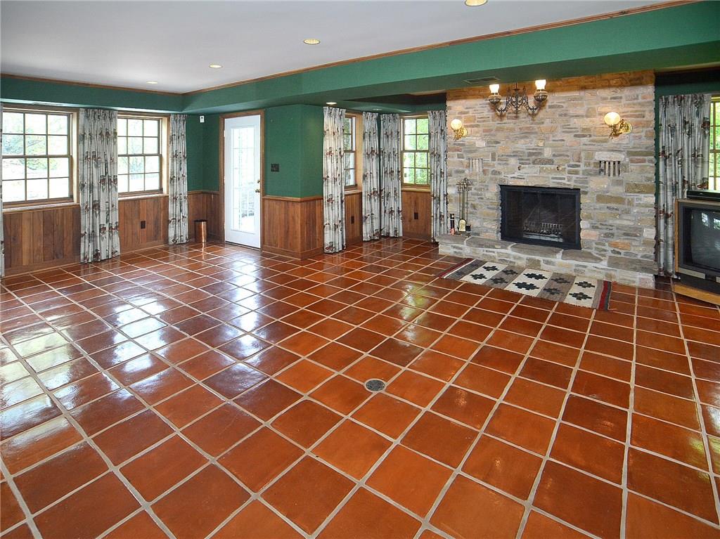 110 Fairview Road Ligonier, PA 15658 - Photo 16 of 25 Gallery Image 16