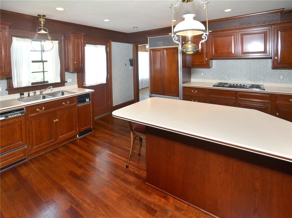 110 Fairview Road Ligonier, PA 15658 - Photo 3 of 25 Gallery Image 3