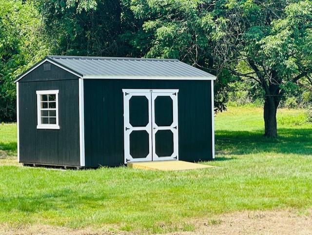7 Indian Lane Vanderbilt, PA 15486 - Photo 8 of 38 a house with yard in front of it