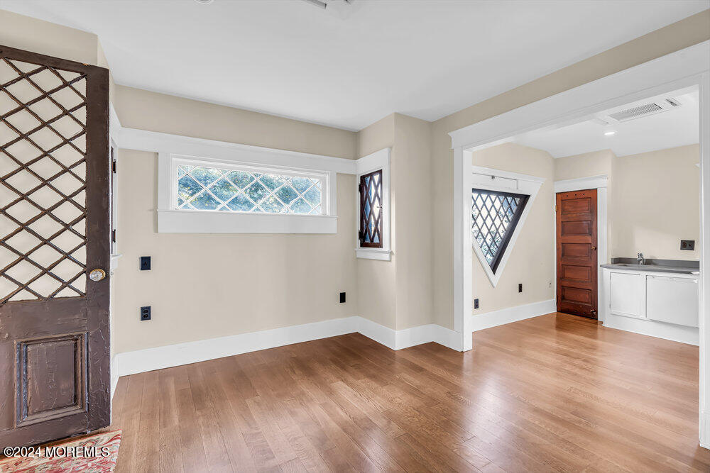 7 Hillside Road Atlantic Highlands, NJ 07716 - Photo 51 of 94 Bedroom 4 (3rd floor) with ensuite bath.