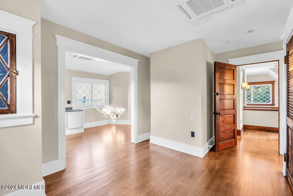 7 Hillside Road Atlantic Highlands, NJ 07716 - Photo 54 of 94 Bedroom 4 (3rd floor) with ensuite bath.