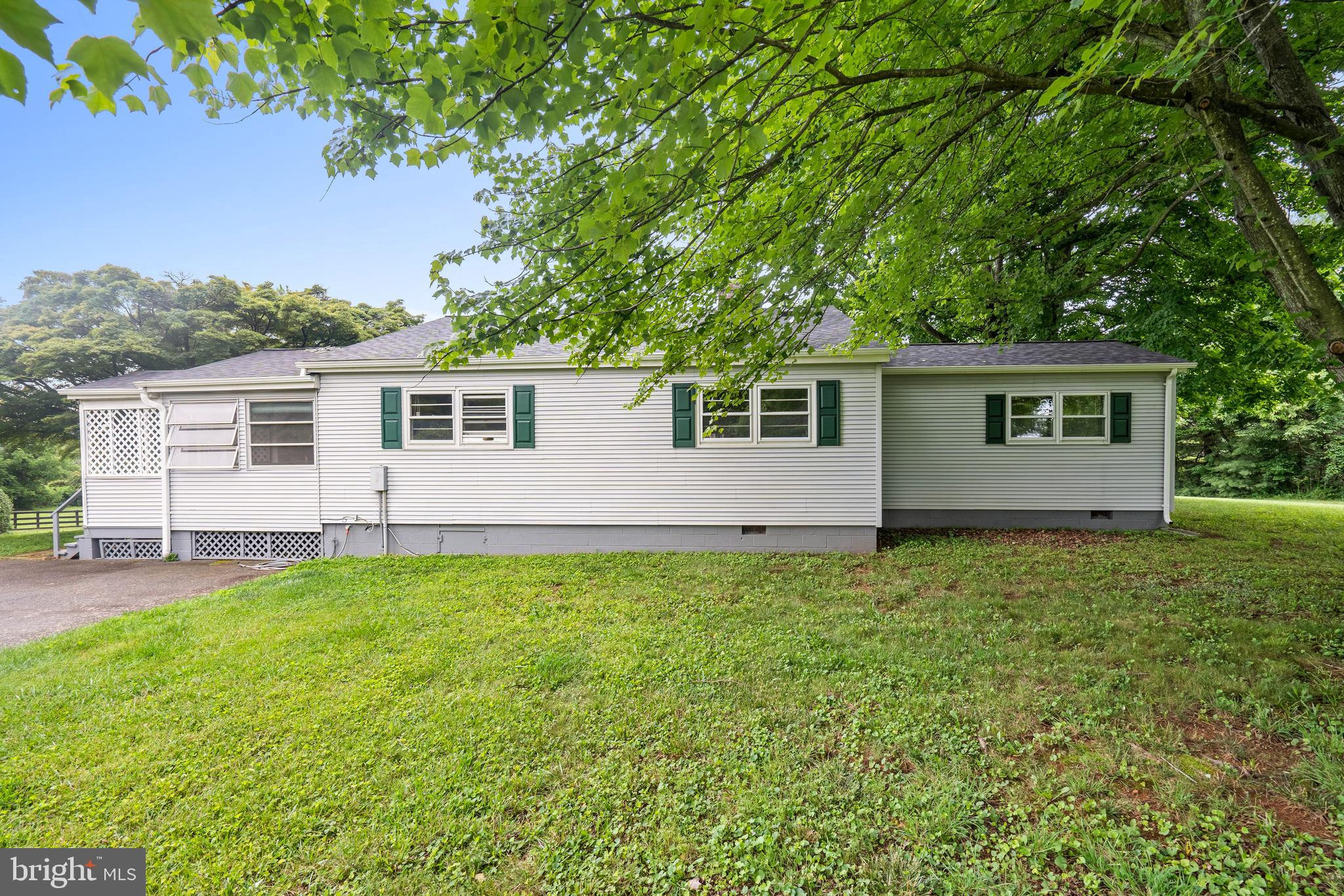 18756 Harmony Church Road Leesburg, VA 20175 - Photo 18 of 26 Gallery Image 18