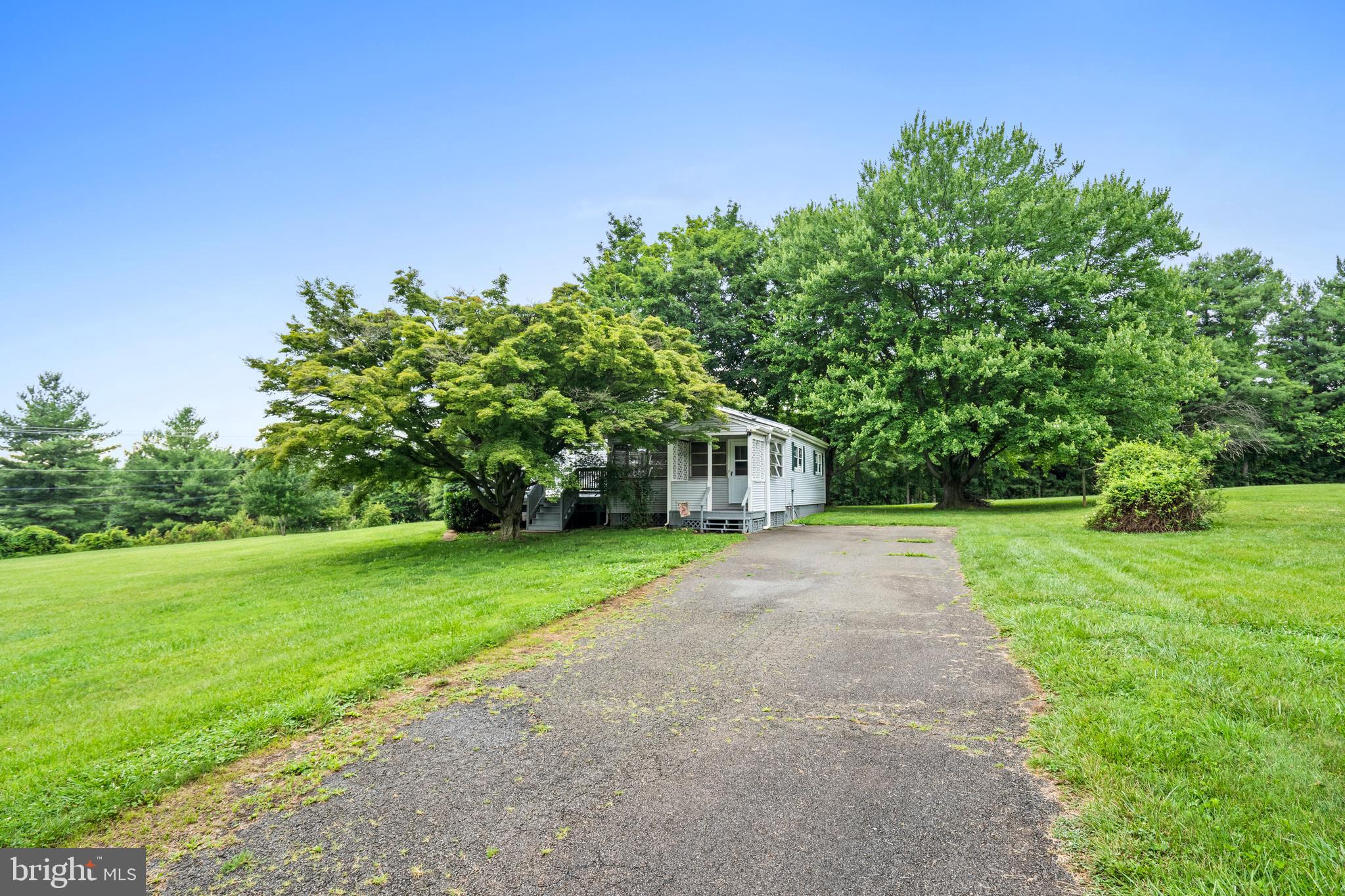 18756 Harmony Church Road Leesburg, VA 20175 - Photo 20 of 26 Gallery Image 20