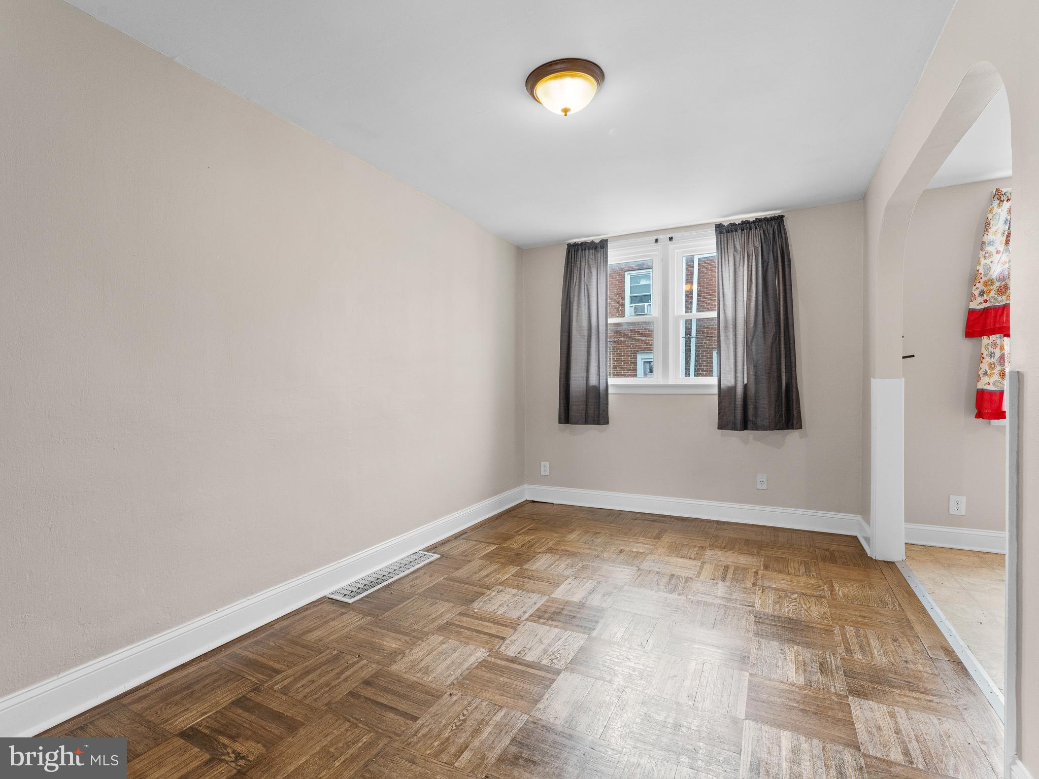 1343 Edgehill Road Darby, PA 19023 - Photo 7 of 23 Gallery Image 7