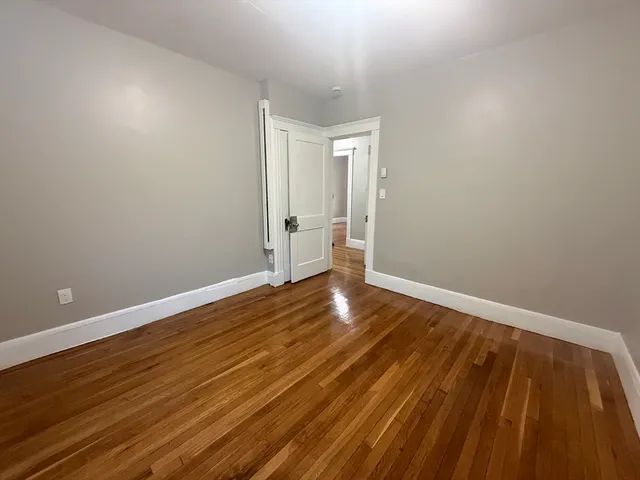 $2,300 | 135-137 Lawton Avenue, Unit 6, Lynn, MA 01902