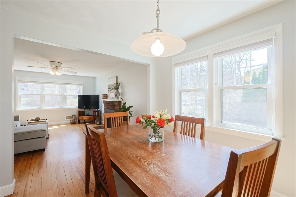 31 Anthony Road Franklin, MA 02038 - Photo 8 of 29 Gallery Image 8
