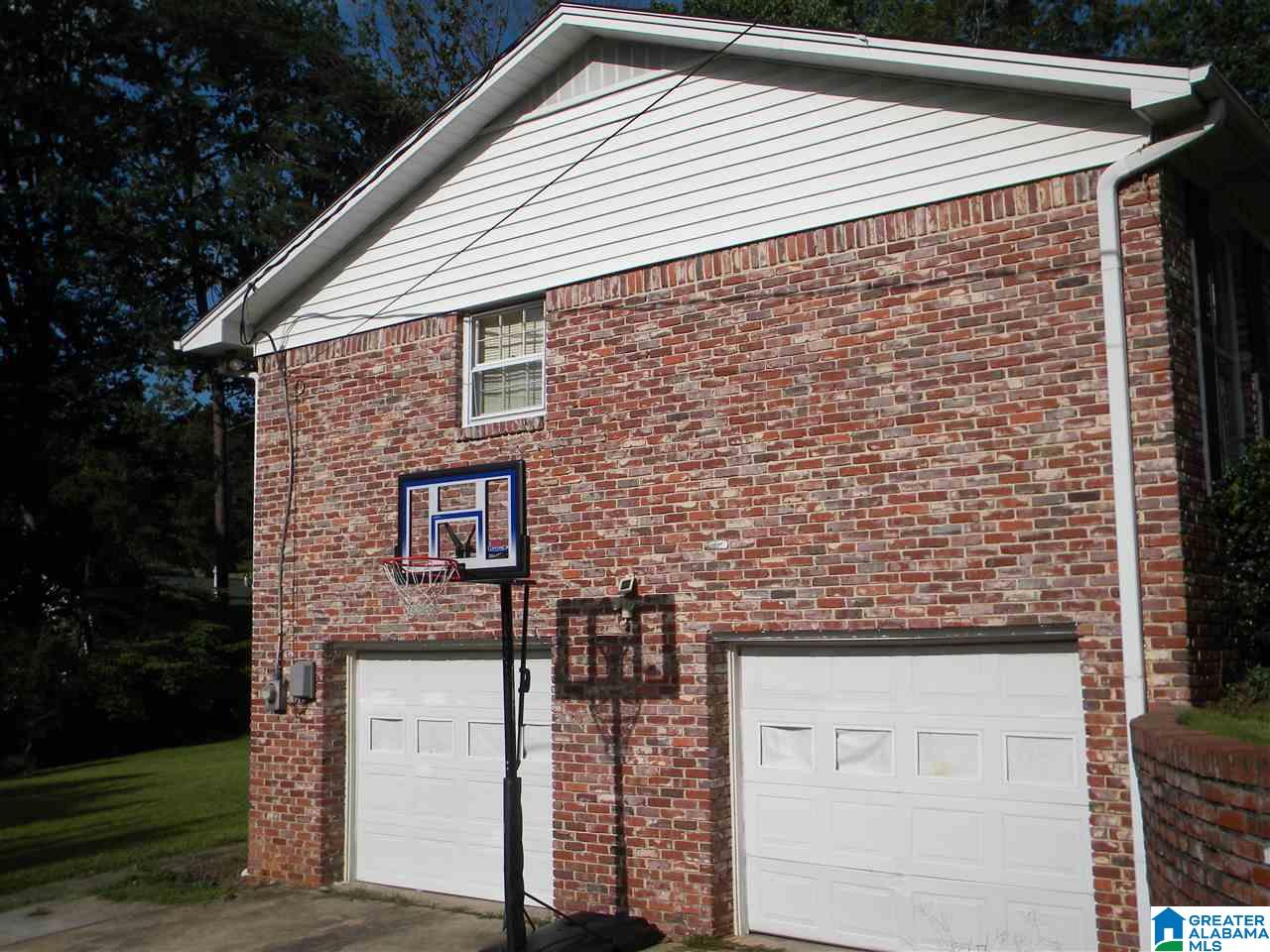 920 Rockingham Road Birmingham, AL 35235 - Photo 3 of 15