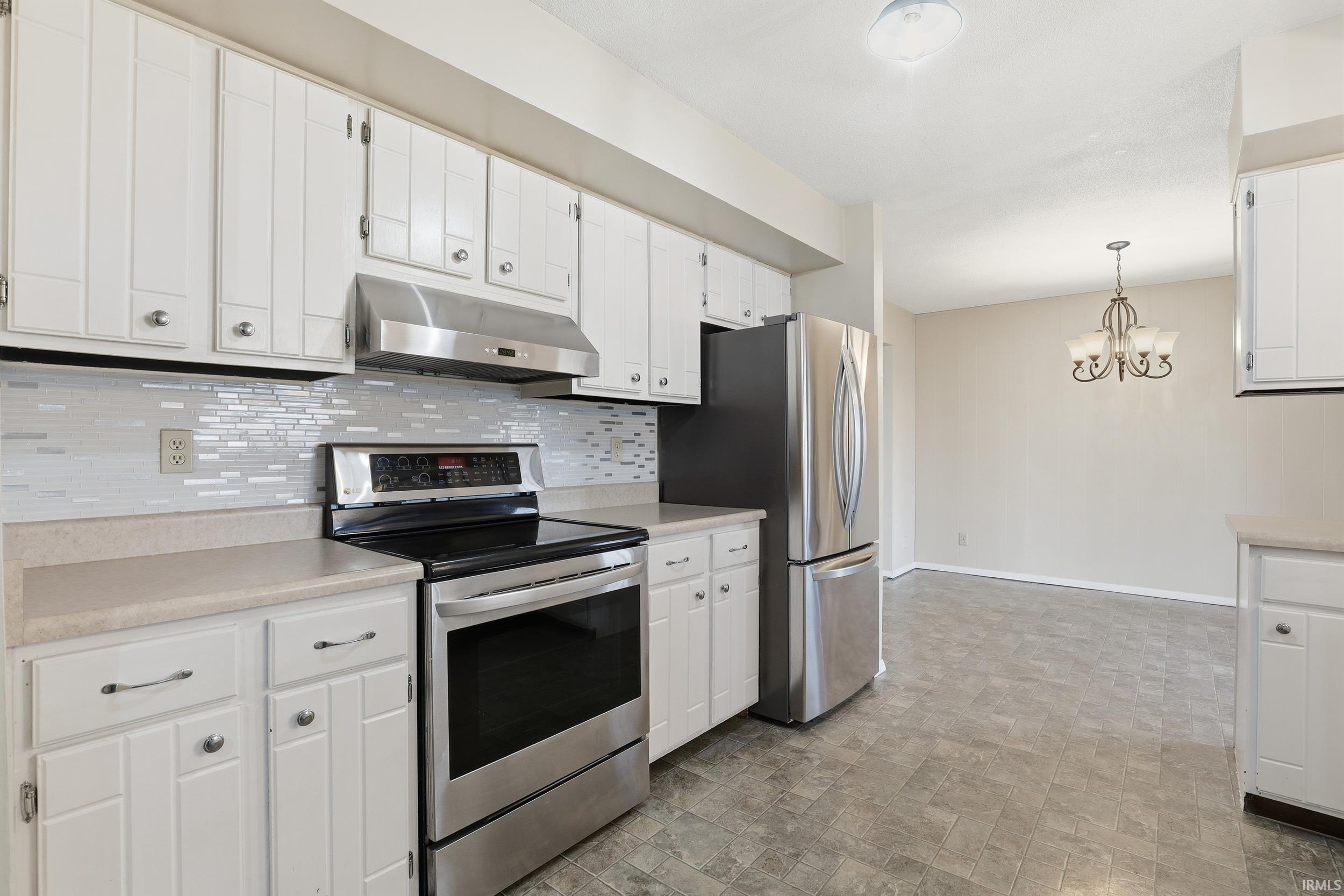 2394 County Road 27 Waterloo, IN 46793 - Photo 3 of 36