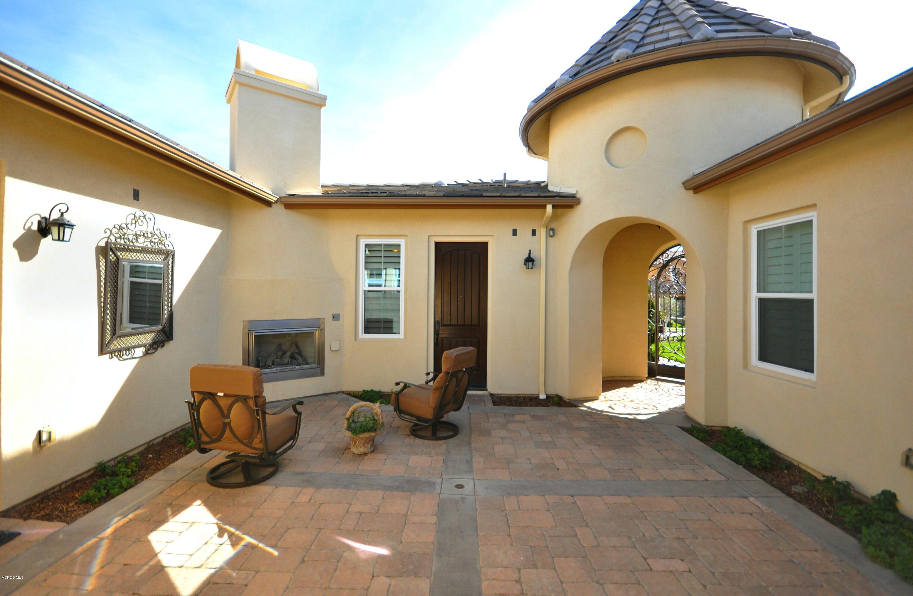 13669 Hightop Street Moorpark, CA 93021 - Photo 3 of 19 top4