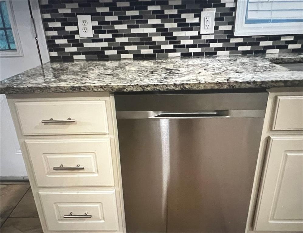 2436 Glenrock Drive Decatur, GA 30032 - Photo 11 of 27